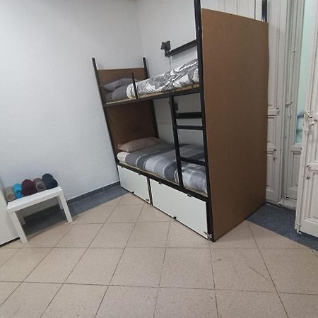 Parsa Booking Madrid Buitenkant foto